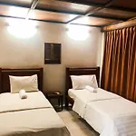 Oyo 90909 I.Villa Inn
