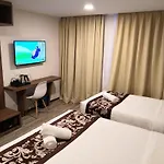 Hotel Lolex Kuchai Lama