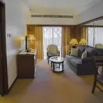 Ambassador Row Hotel Suites By Lanson Place