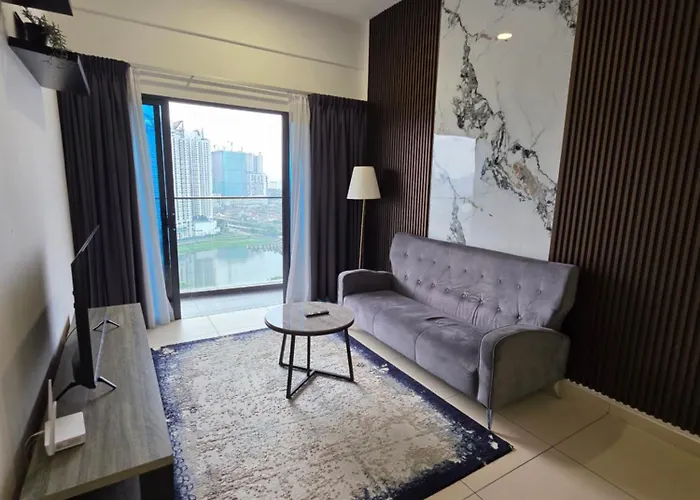 Reizz Residence By Nexus Suites