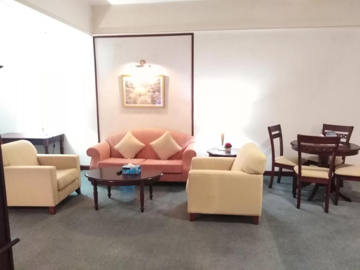 Aparthotel Rotana Apartments At Times Square Kl 4*