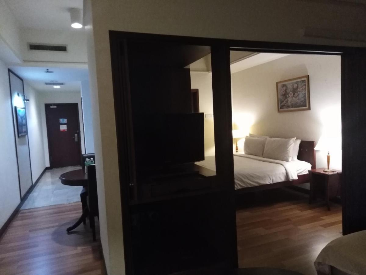 Rotana Apartments At Times Square Kl Aparthotel 4*