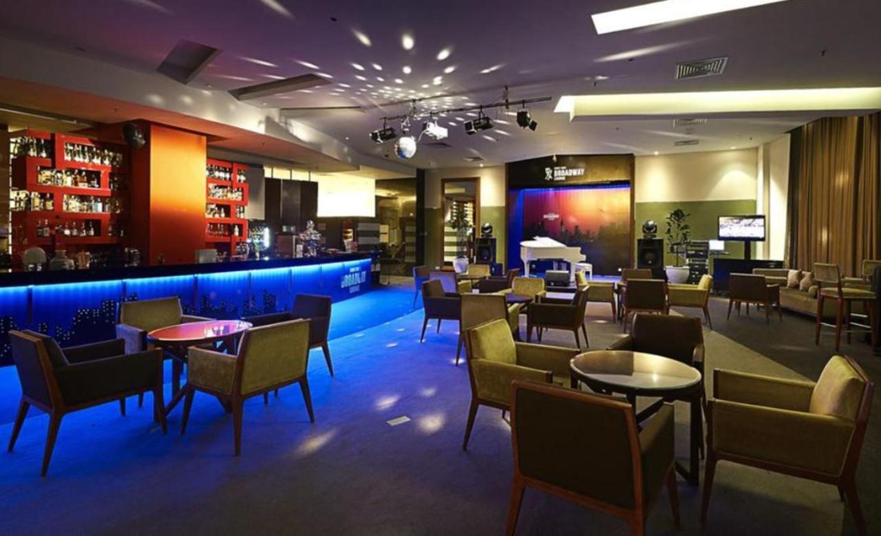 Rotana Apartments At Times Square Kl Aparthotel