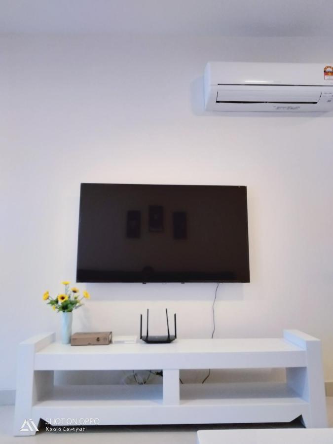 Crest Residences Apartment *