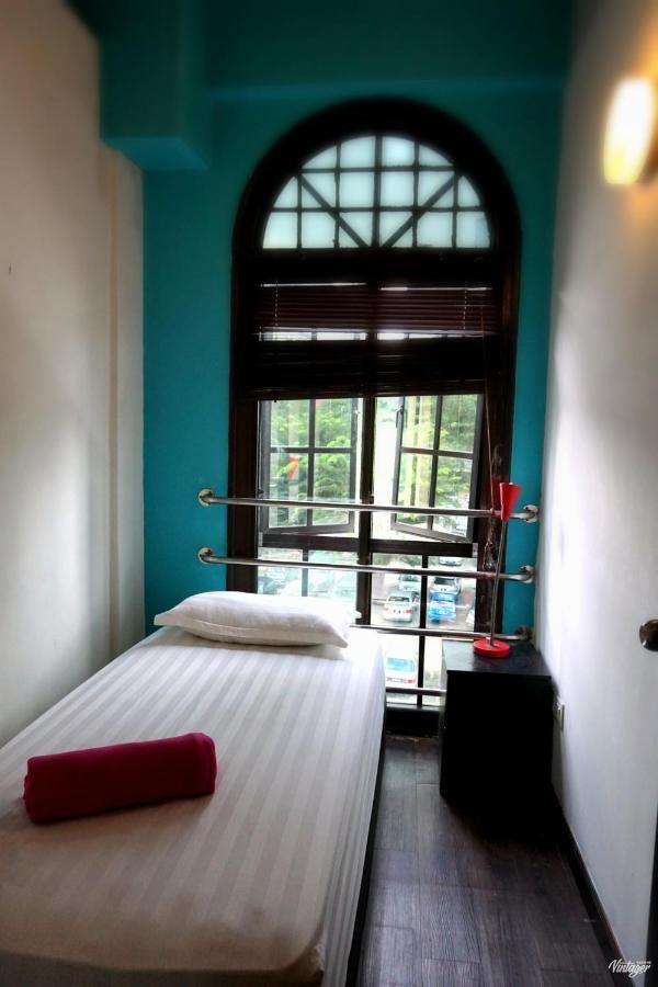 Asrama Travel Hub *