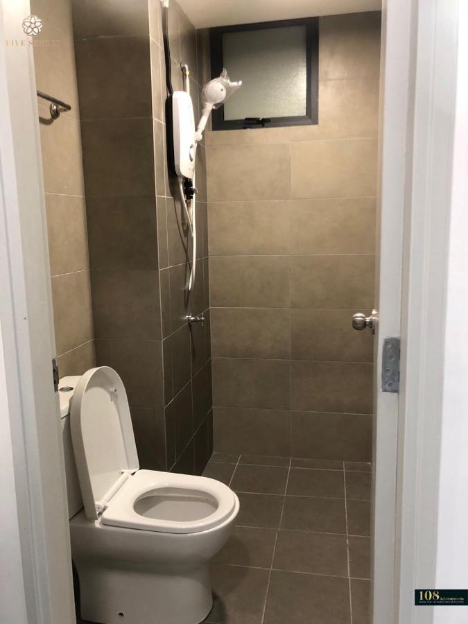 Riana South Condominium Homestay