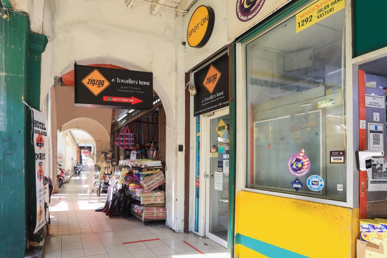 Spot On 90236 Zigzag Travellers Kuala Lumpur