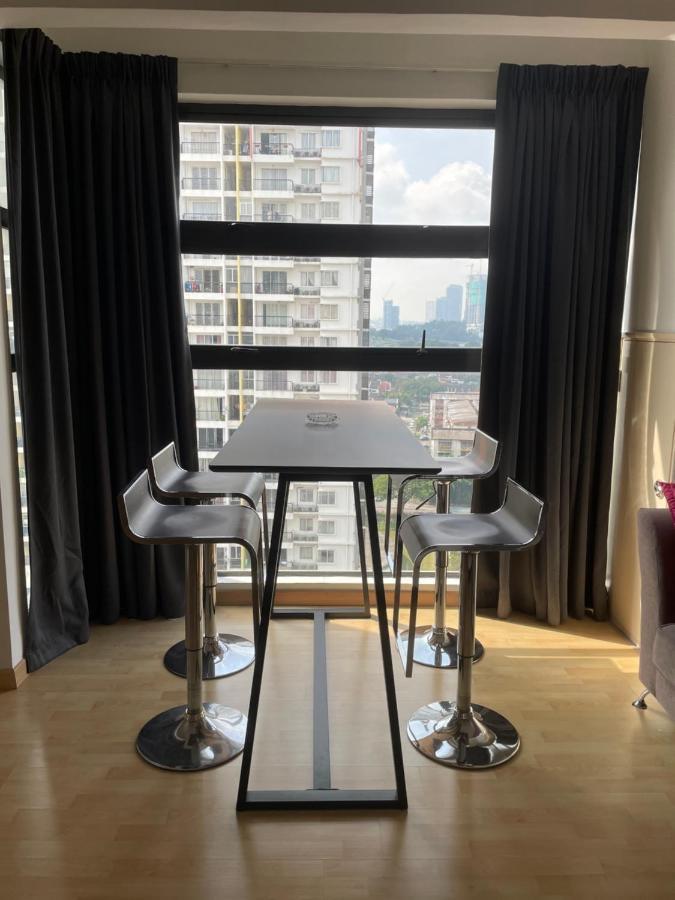 Apartment Private Jacuzzi Staycation At Kl 152
