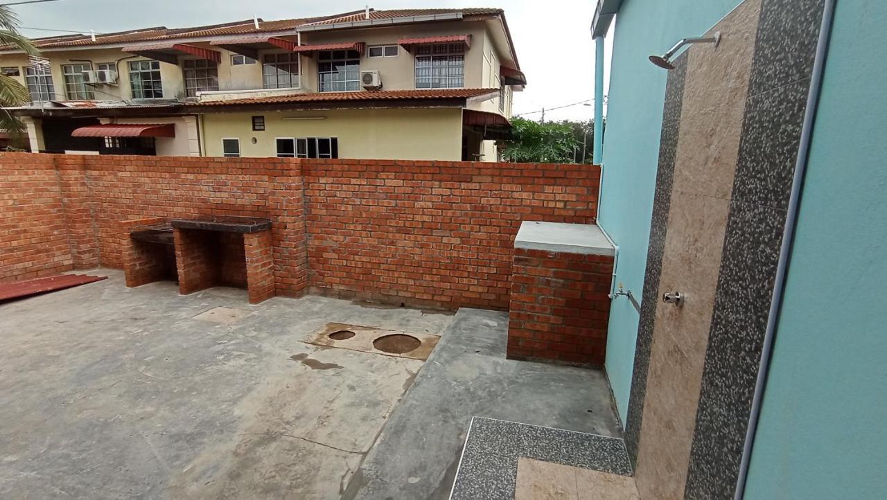 Homestay Ksb 448, Kuala Sungai Baru, Melaka *