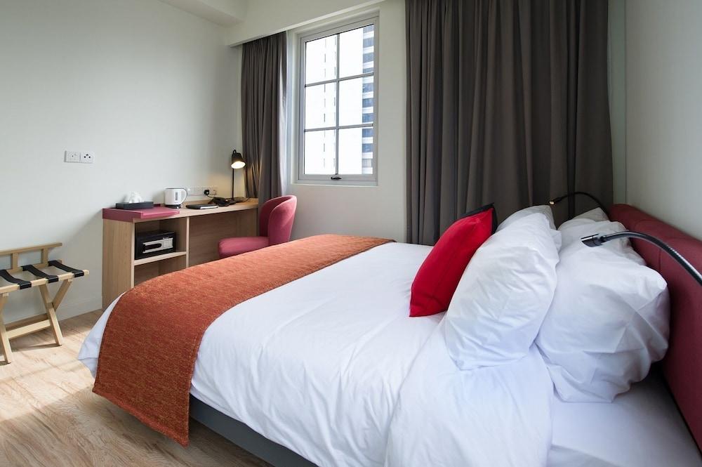 Avenue J Hotel, Central Market 3*