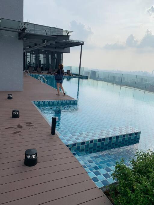 Apartment 2br 8pax Swingduplexekocherasmall—infinitypool Mrt *
