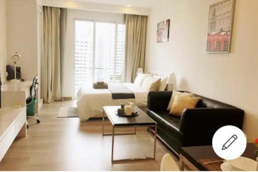 One Bukit Ceylon By Roomy Cozy Suites Apartment