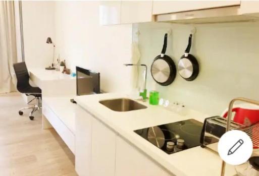 One Bukit Ceylon By Roomy Cozy Suites Apartment *