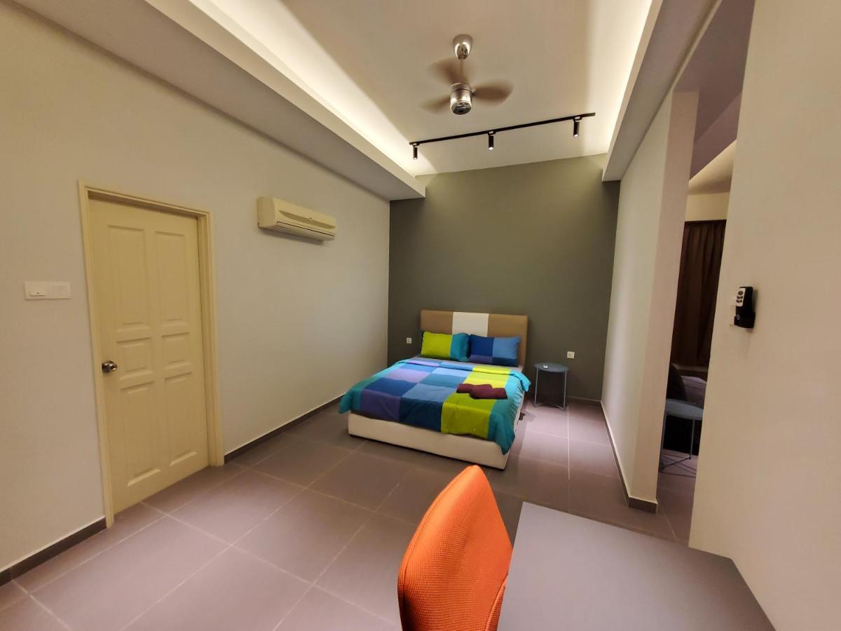 Parkview Service Apartment *