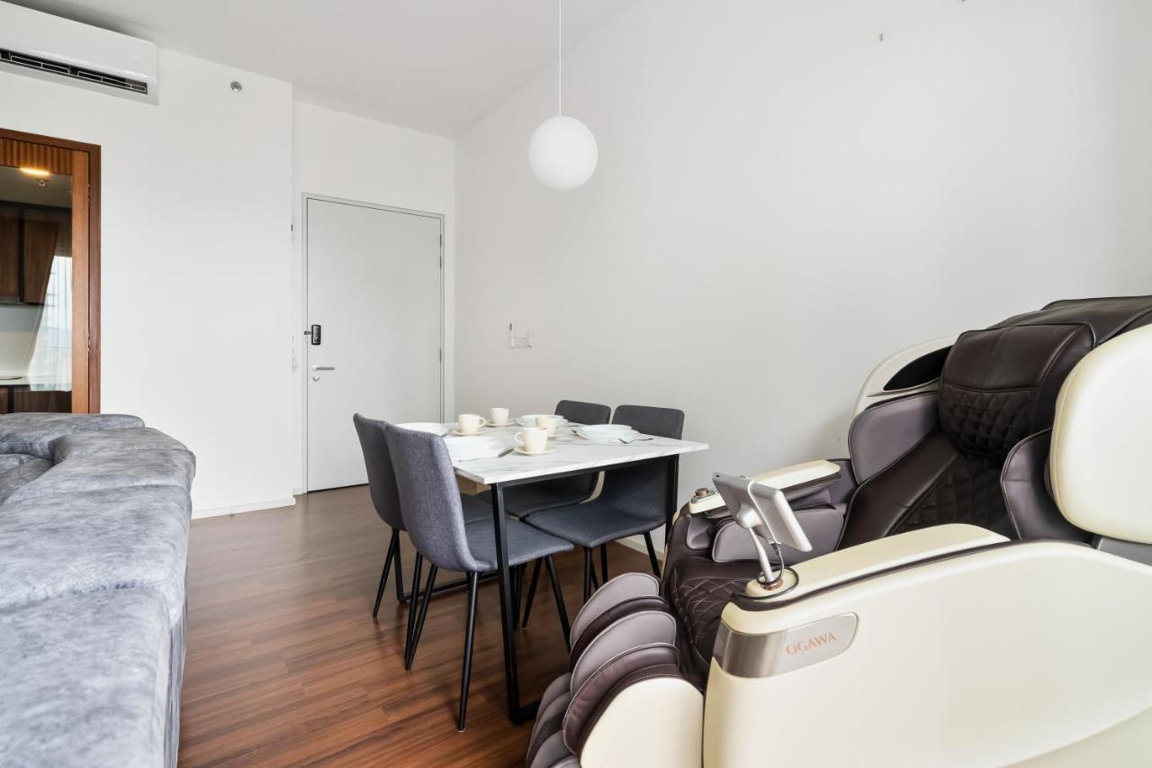 Serviced Apartemen *
