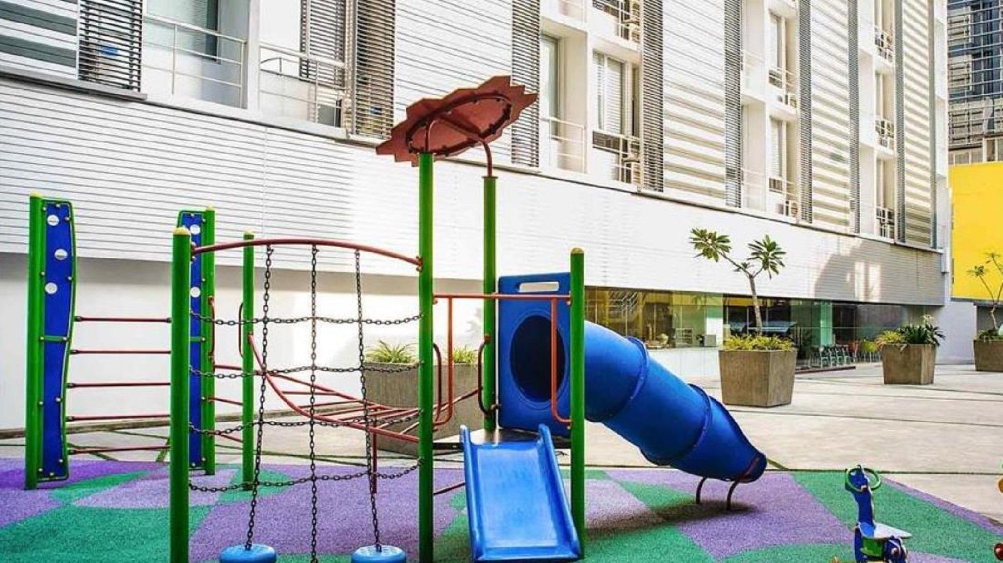Ibis Styles Fraser Business Park Khách sạn 3*