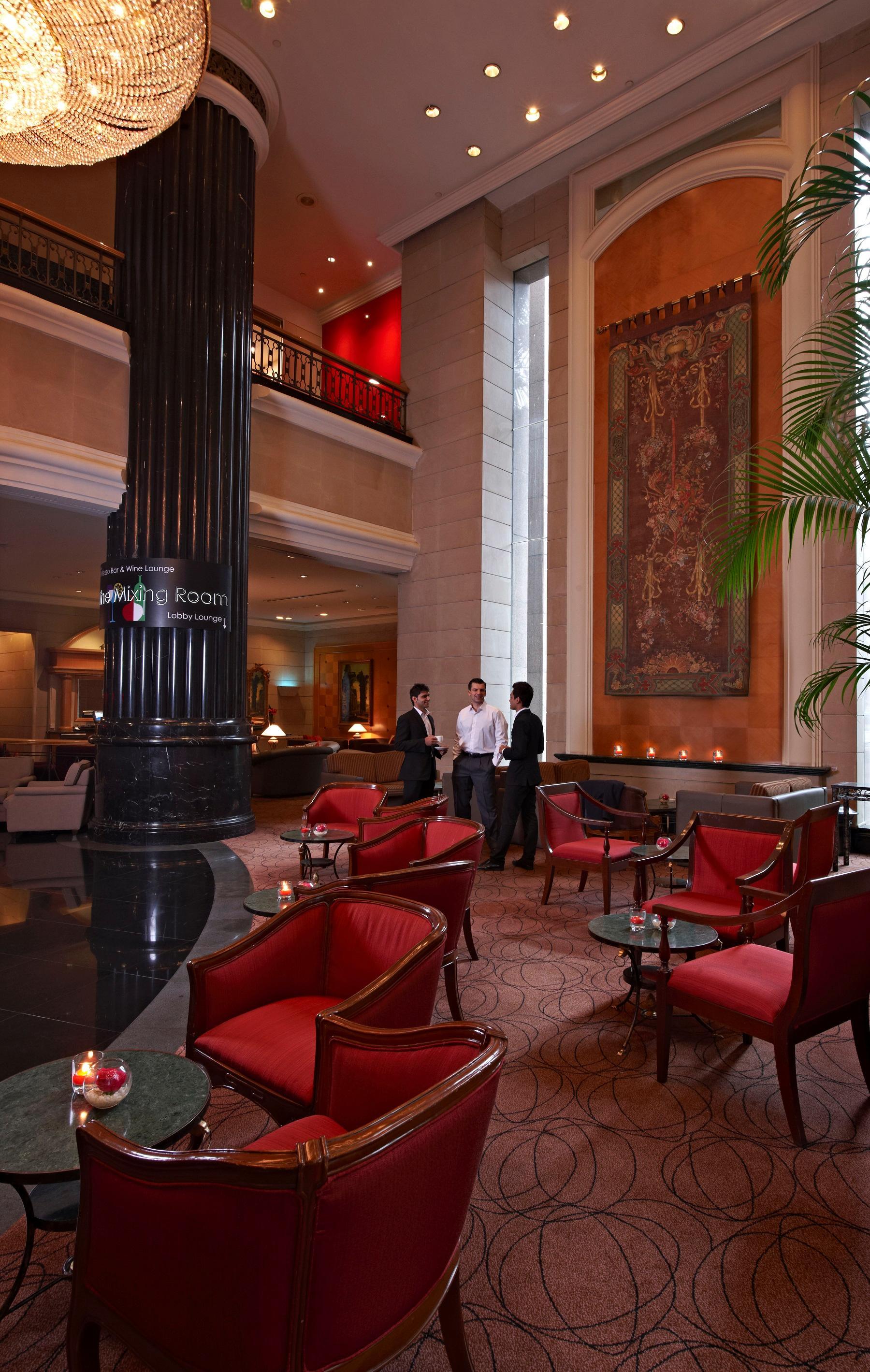 Hotel Renaissance & Convention Centre