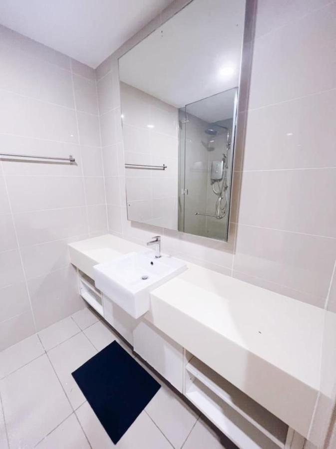 Apartment Connected Train 1 Bedroom Above Mall-16 Kuala Lumpur