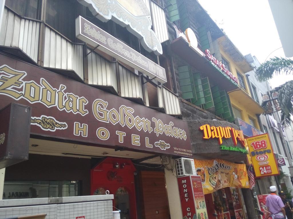 Hotel Oyo 106 Zodiac Golden Palace