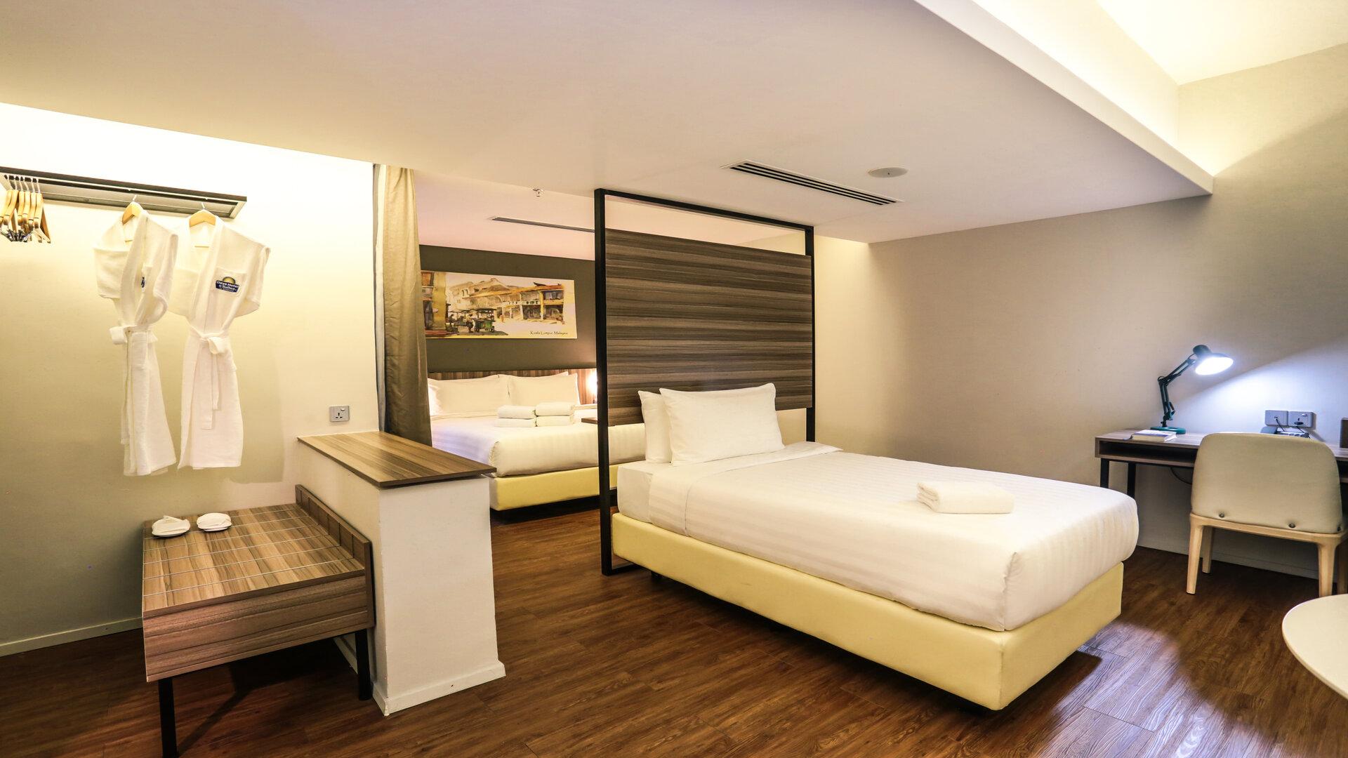 Hotel Days And Fraser Business Park Kl