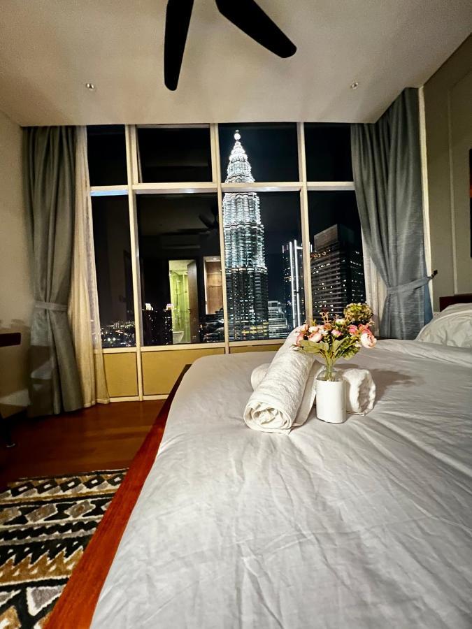 Klcc Sky Suites Apartment