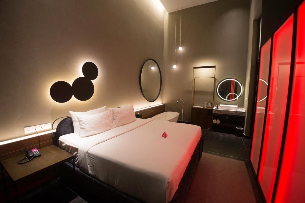 Mov Hotel 3*