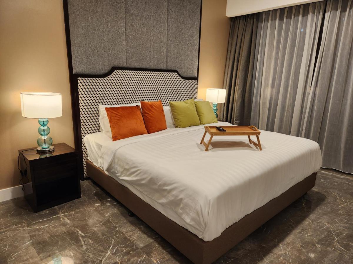 The Platinum 2 Premium By Reluxe Apartamento *