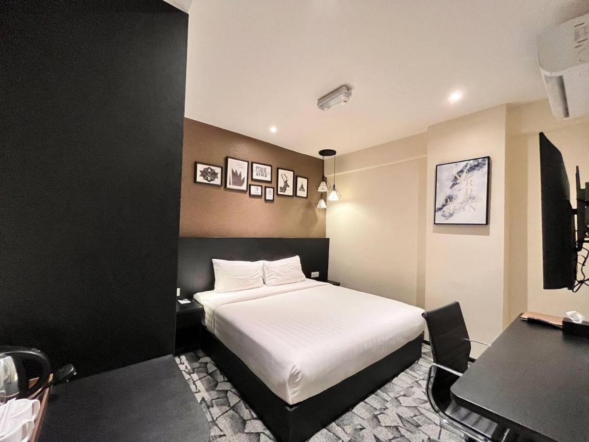 Damai Hotel 2*