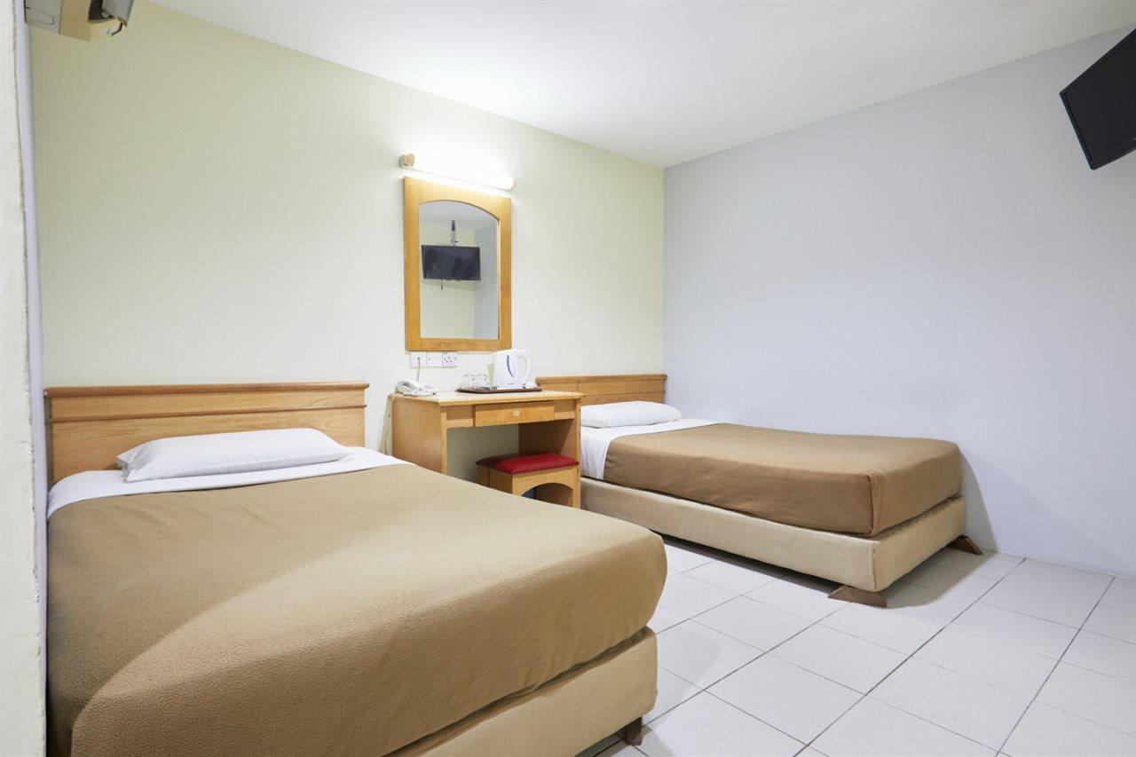 Tang Hotel, Petaling Street, Merdeka Pnb 118 Tower