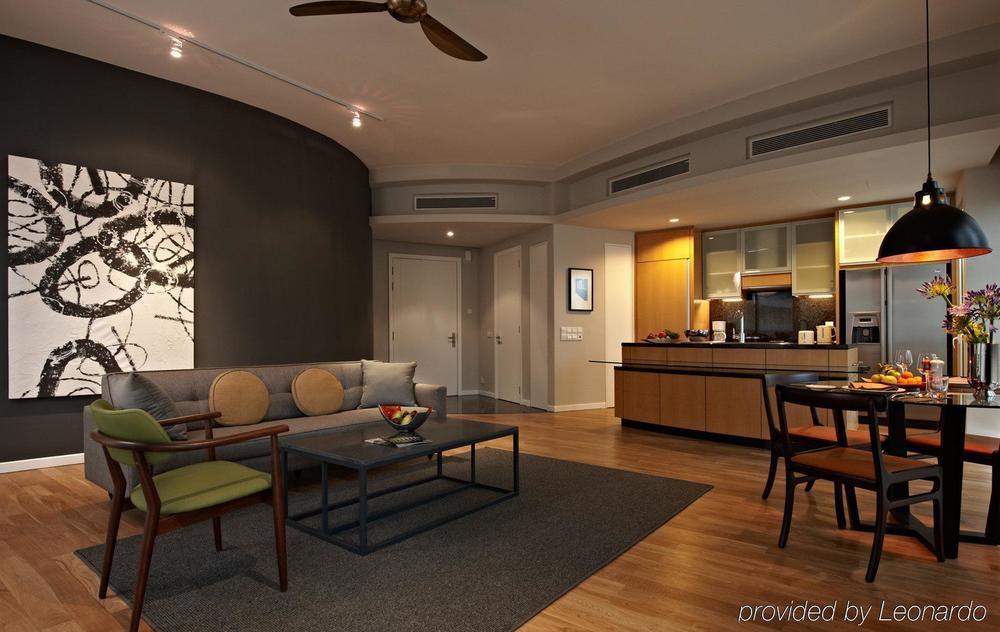 E&o Residences