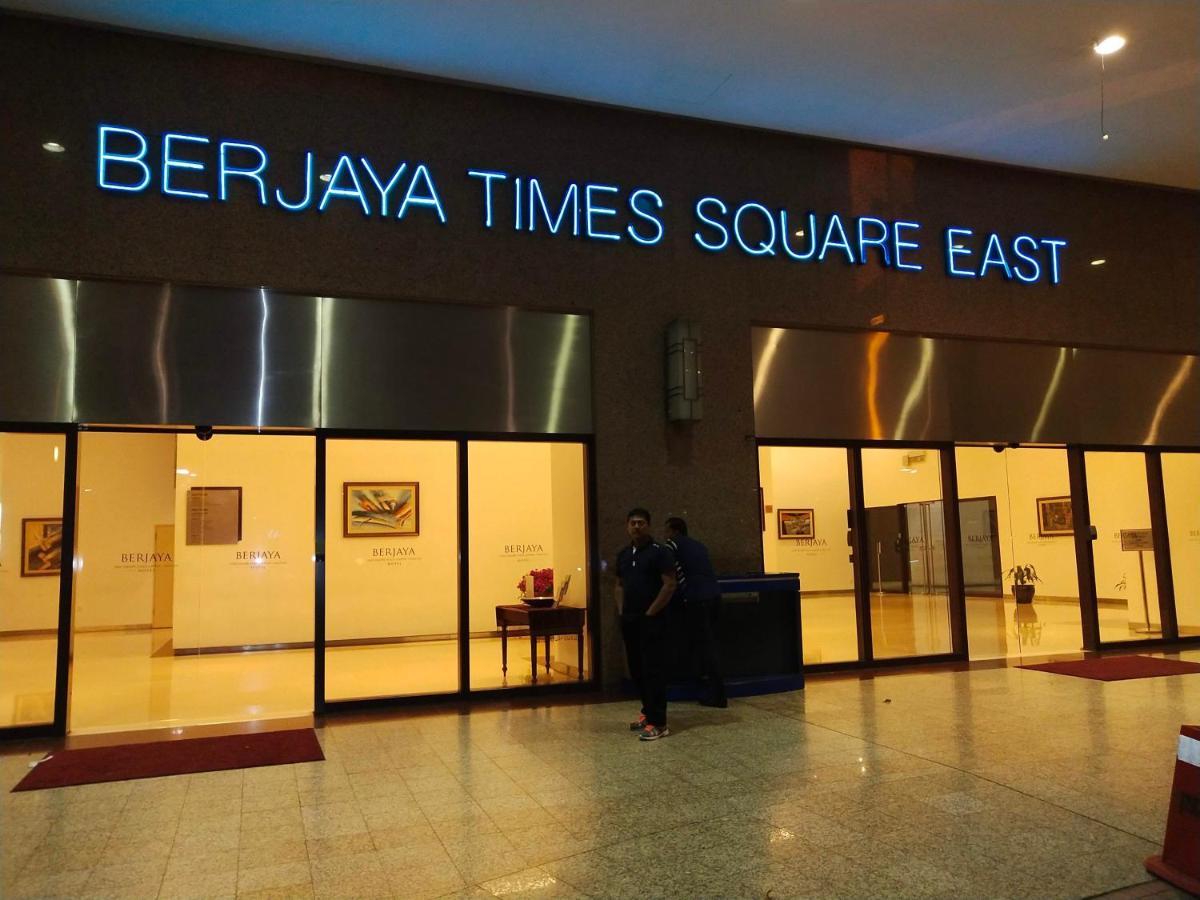 Raintree Millennium At Times Square Kl