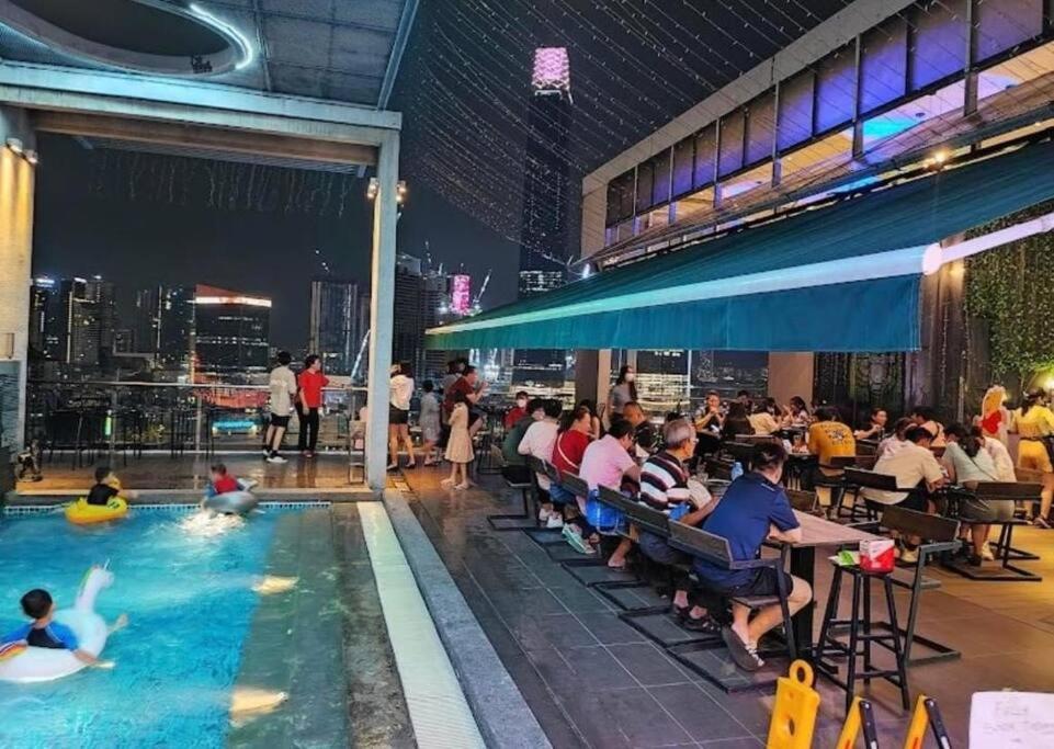 D Majestic Hosted By Tcl 607 * Kuala Lumpur