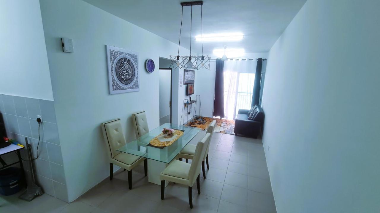 Căn hộ No Tourist Comfortable 3 For 6pax Kepong Kl