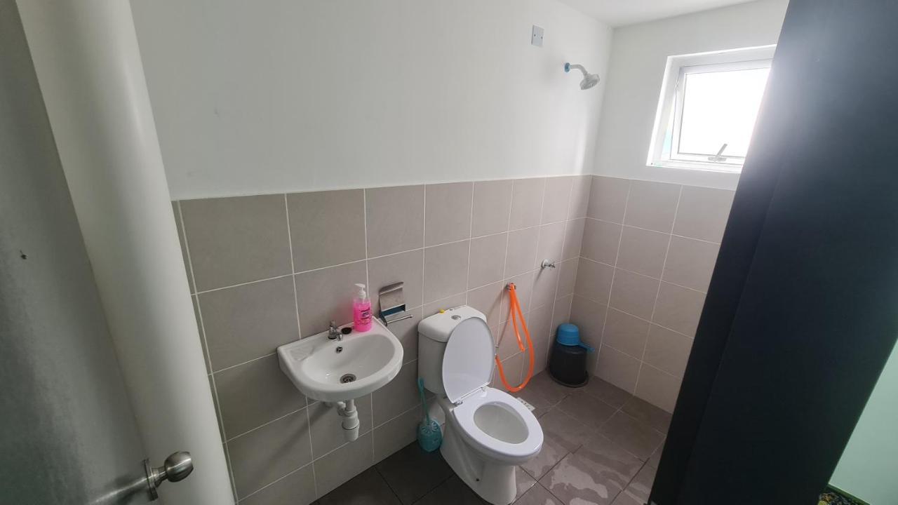No Tourist Comfortable 3 For 6pax Kepong Kl Kuala Lumpur