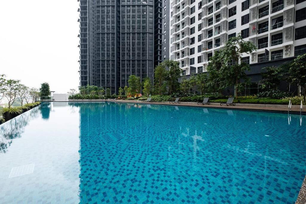 New! Cozy & Warm Scandinavian Walk To Lrt Apartment Kuala Lumpur