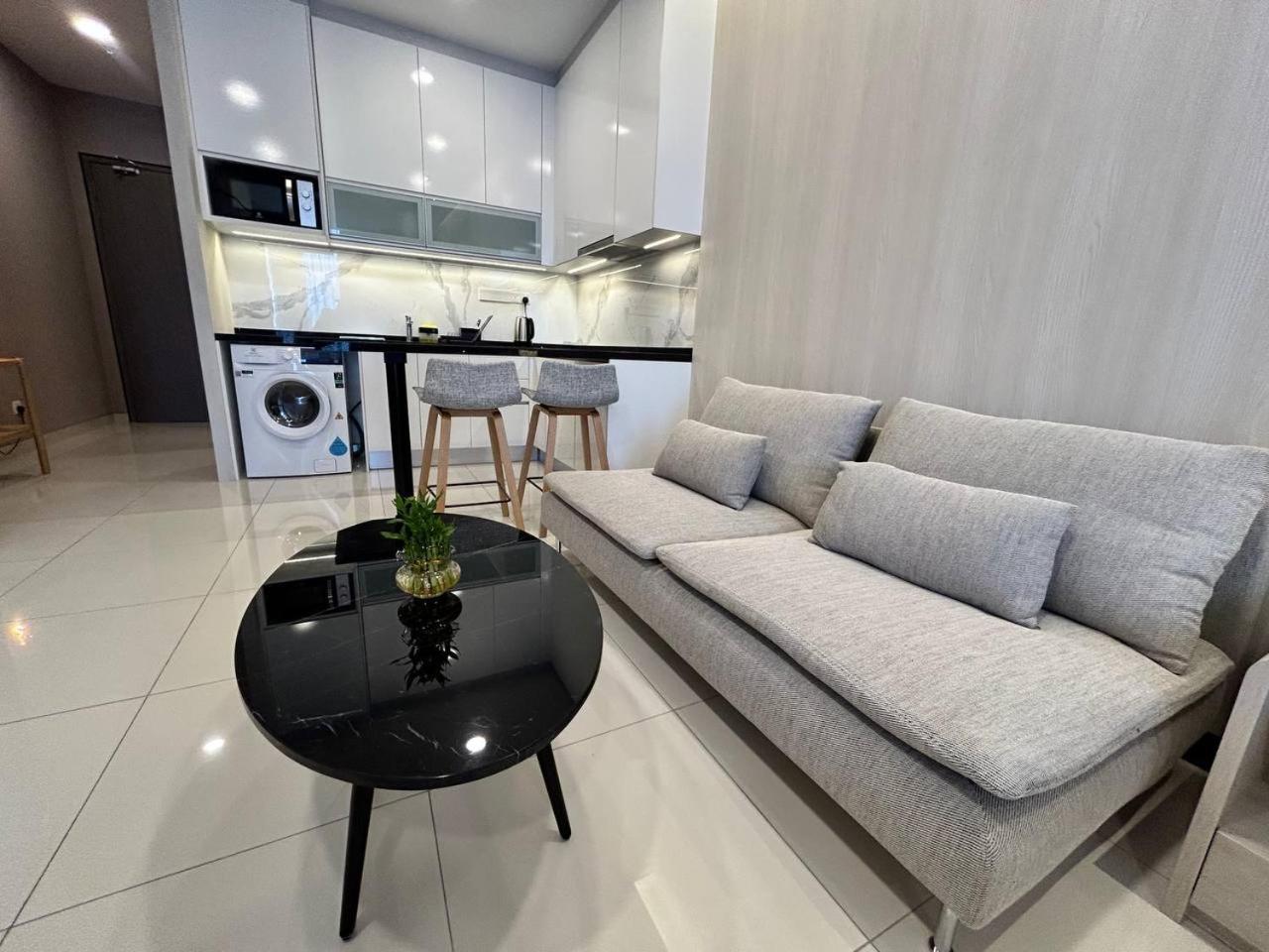 Societe Hartamas Apartment *