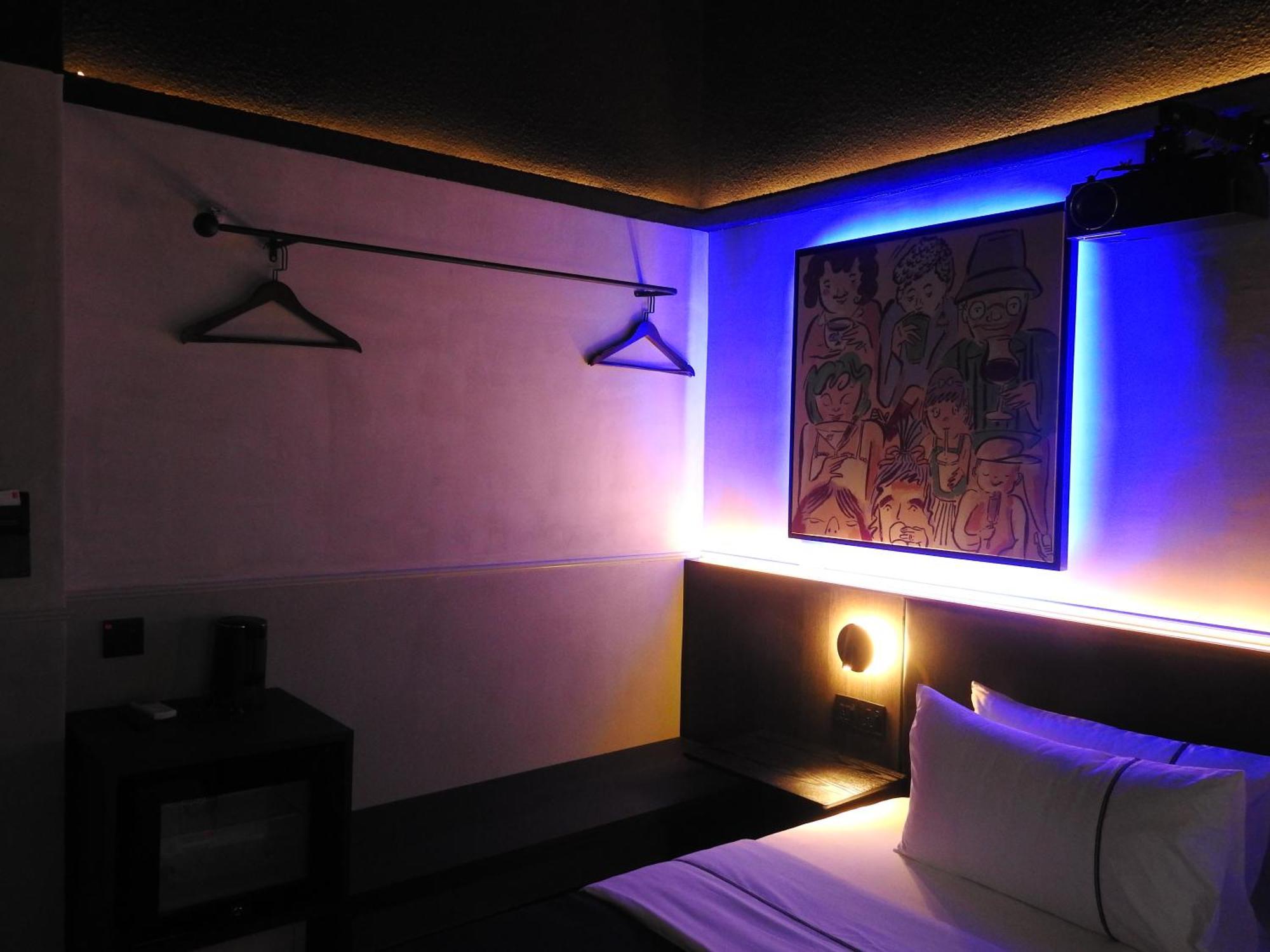 B Hotel 3*