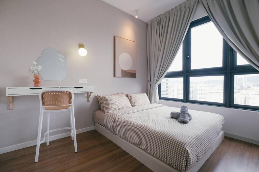 New! French Design 3br Infinitypool M Vertica Apartment