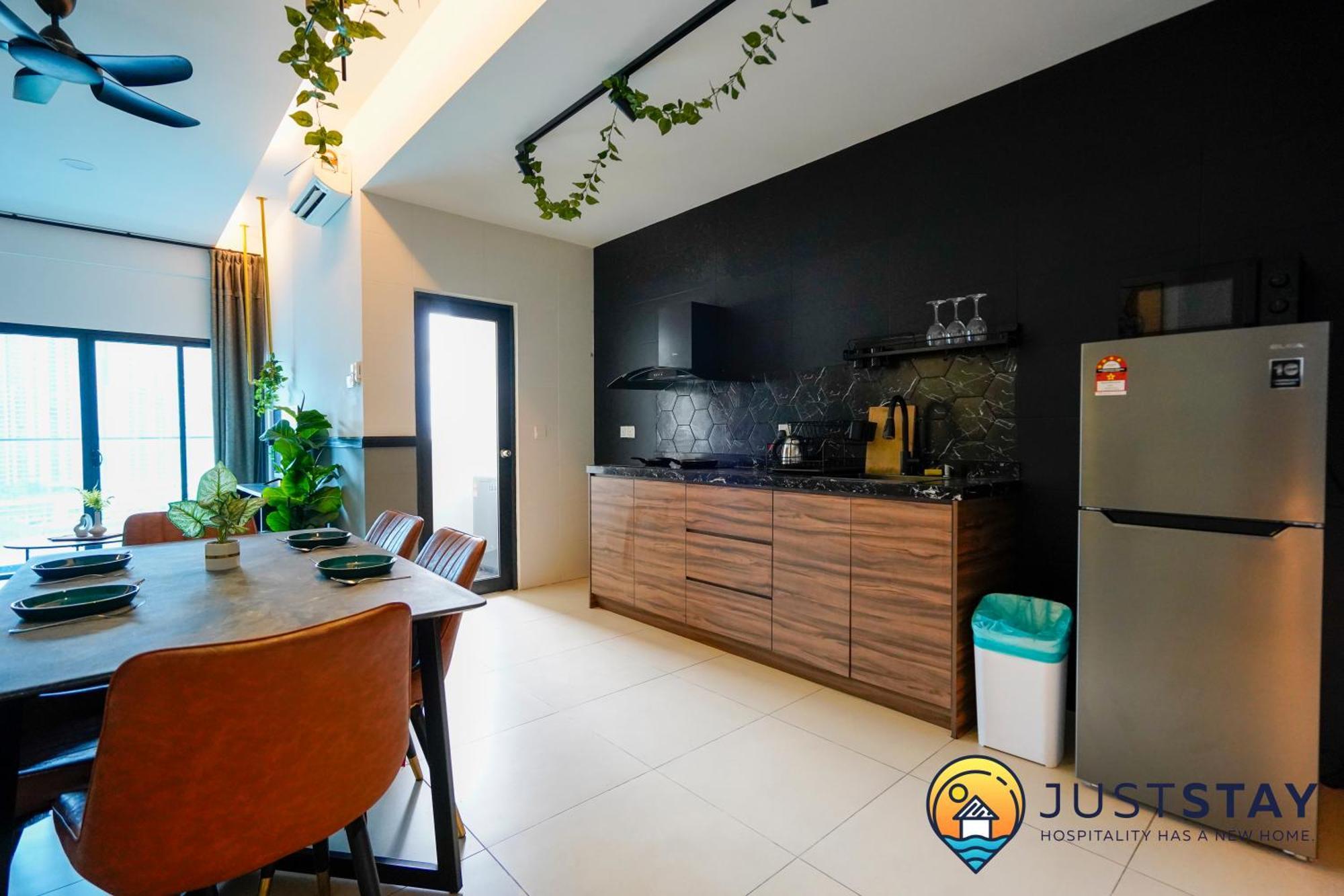 Apartment Reizz Homestay, By Just *