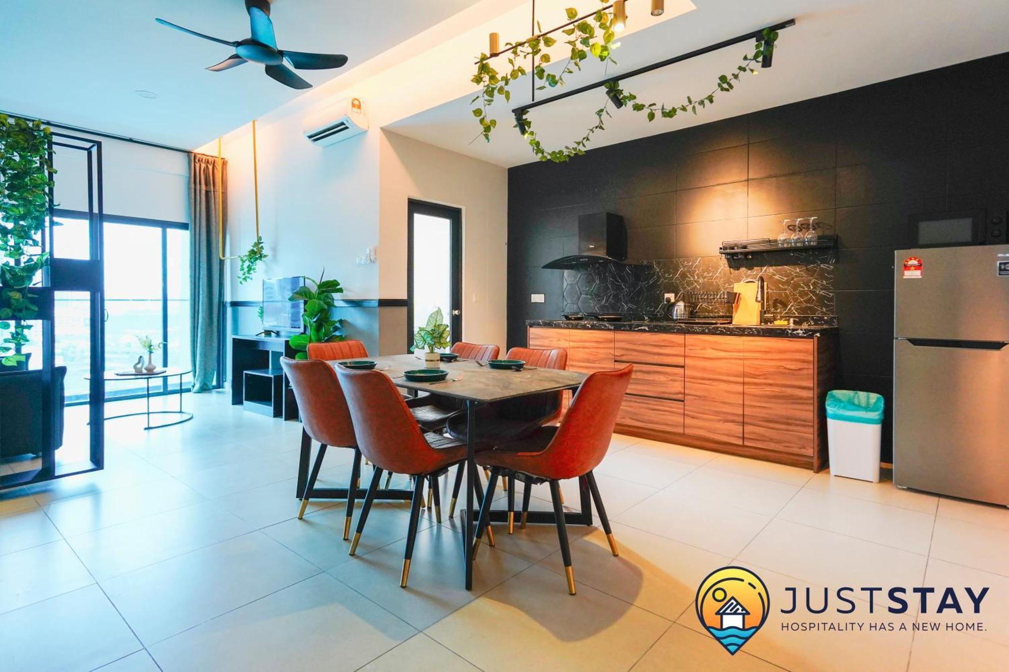 Reizz Homestay, By Just