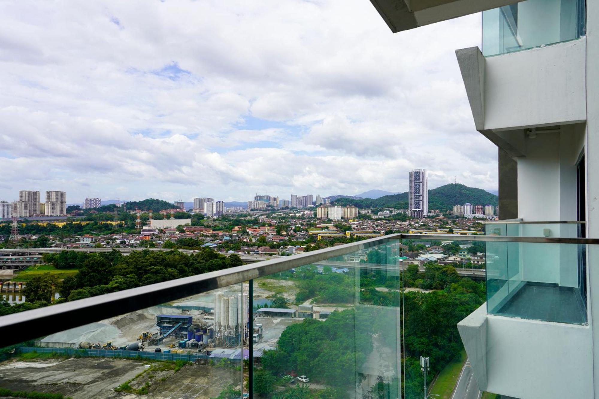 Reizz Homestay, By Just Apartment