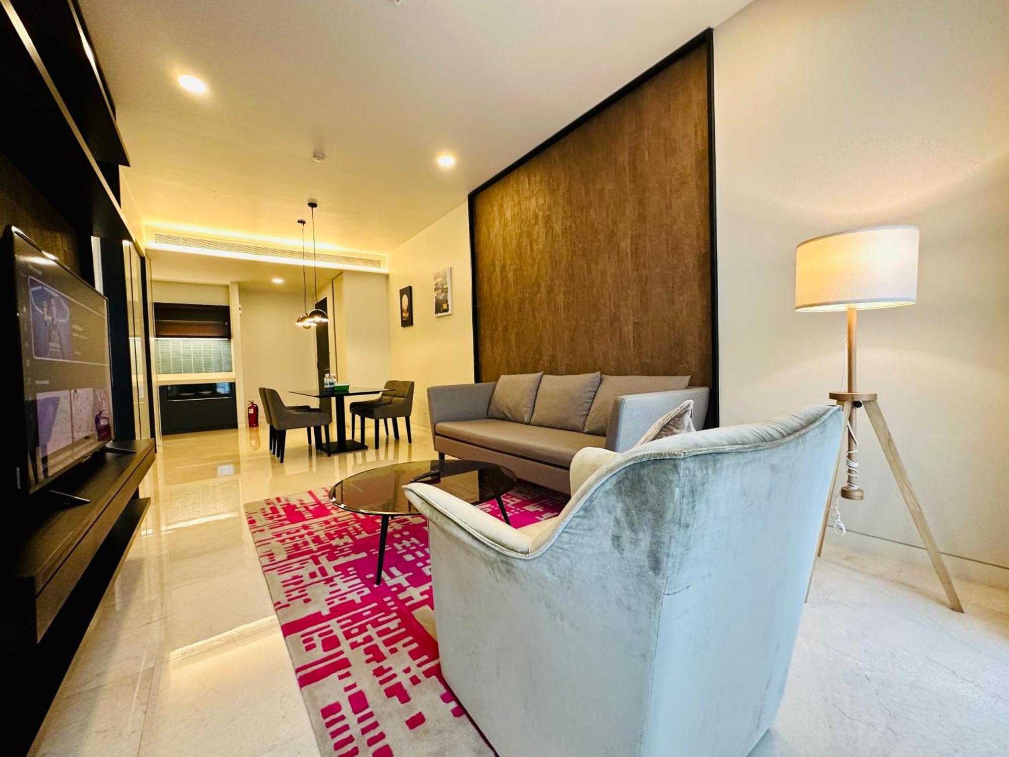 Center Tropicana The Apartment