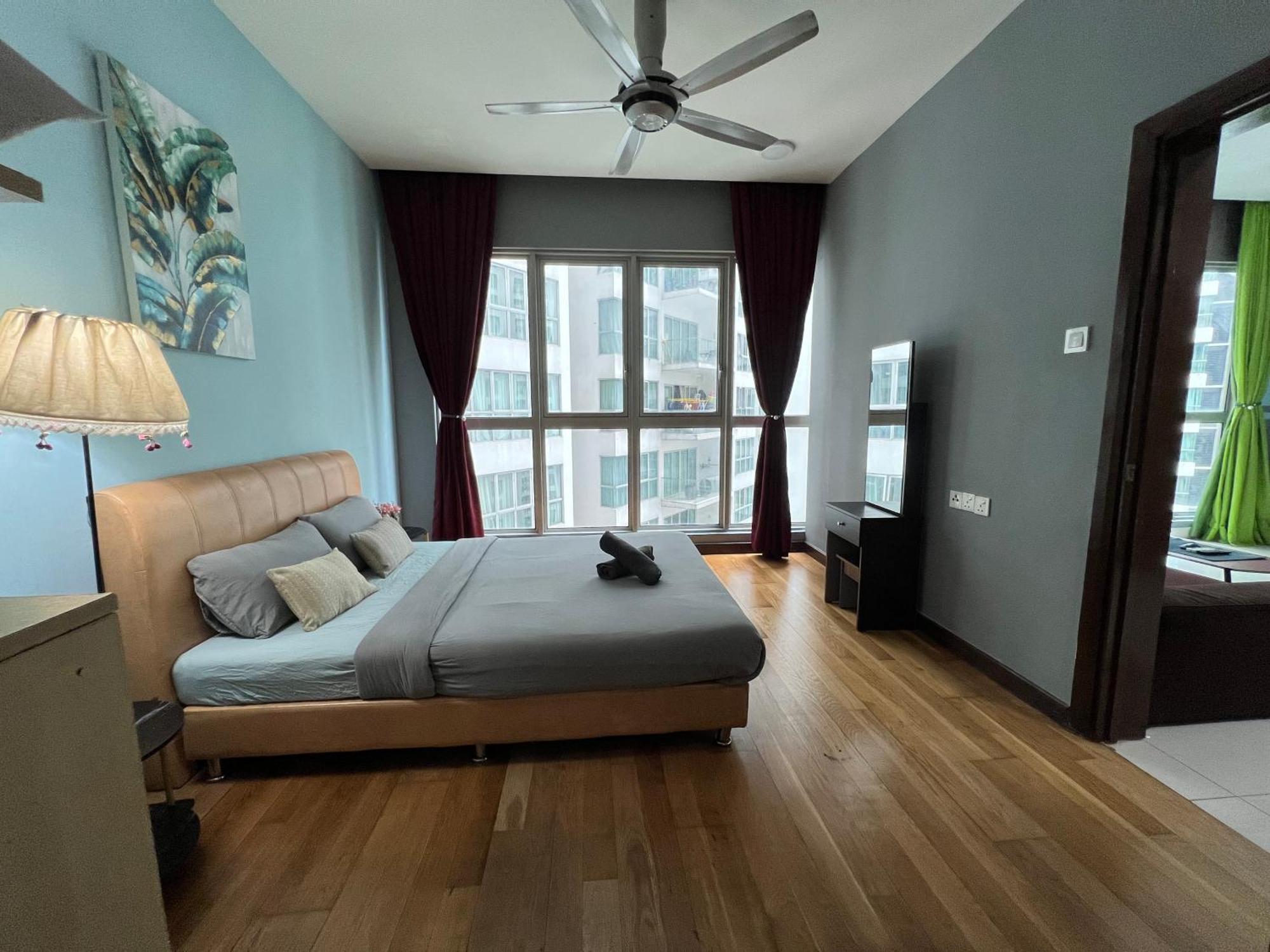 Regalia Service By Fortune Apartment *