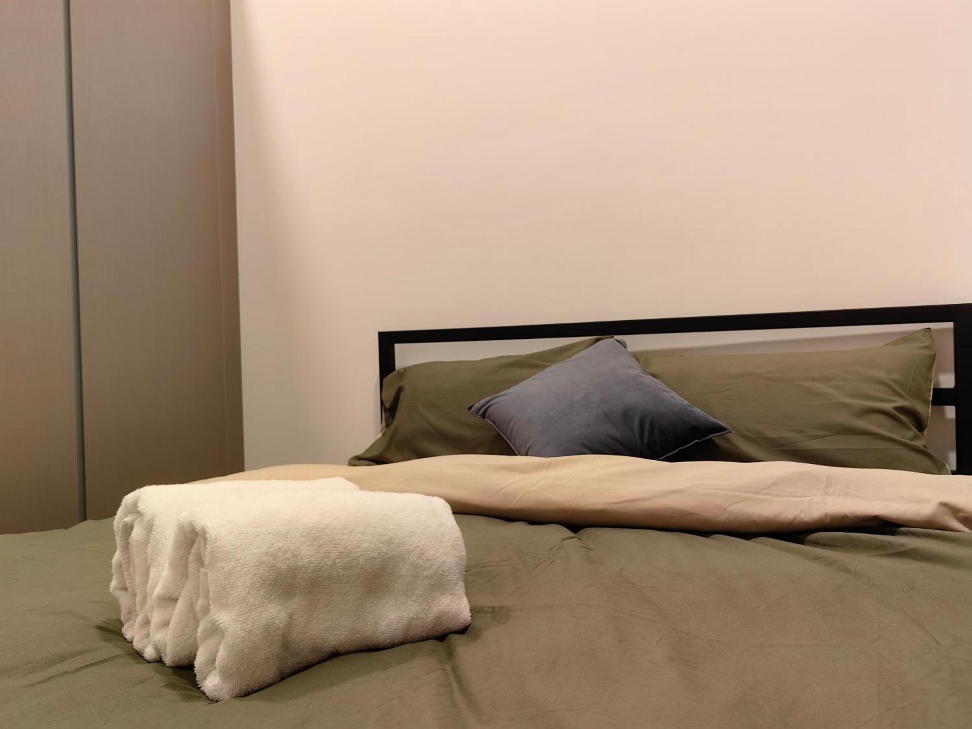 Serviced Apartment, Jalan Peel By Rverse *