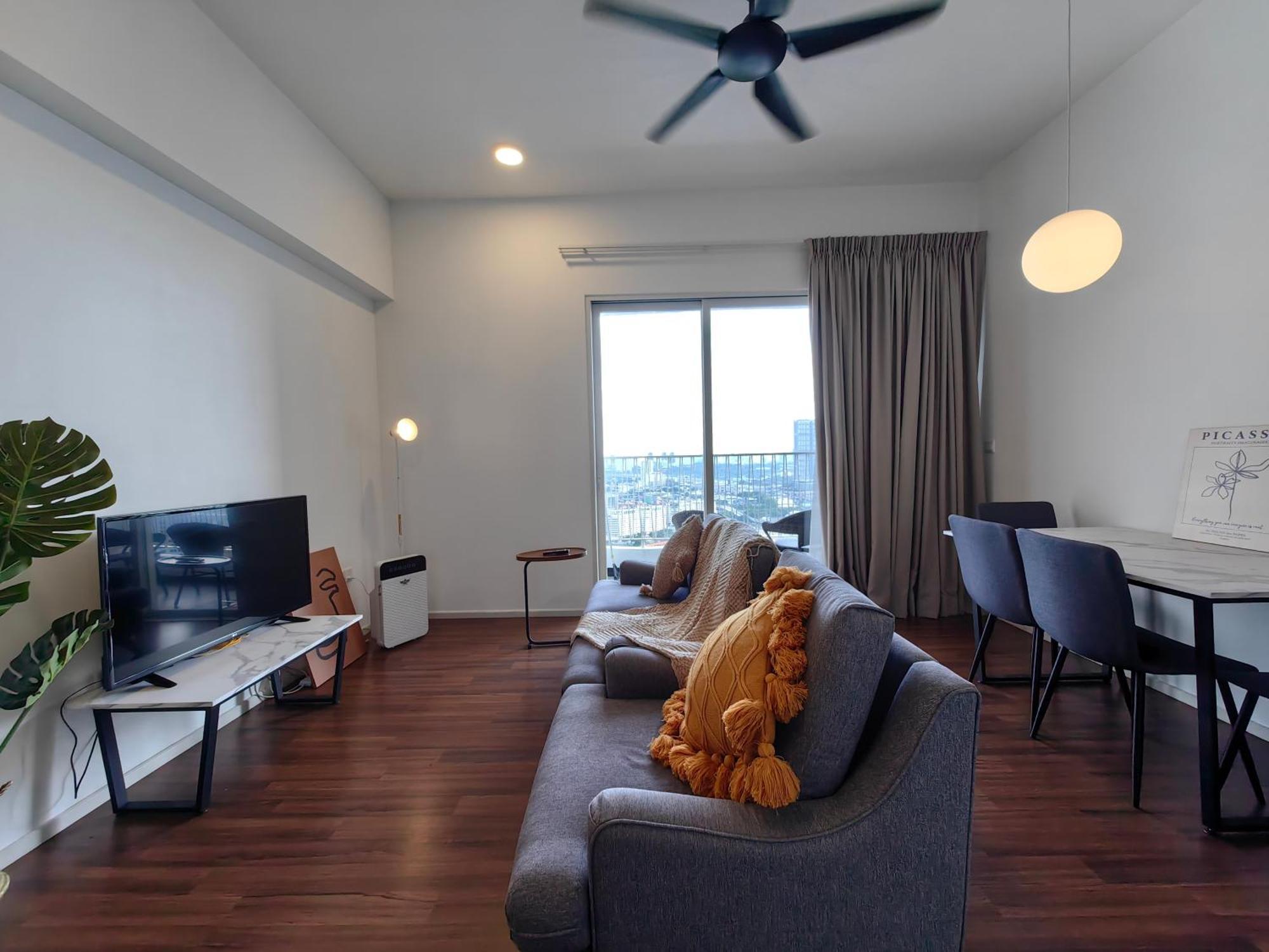 Serviced Apartment, Jalan Peel By Rverse *