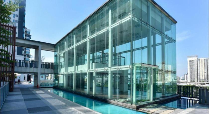 Casa de hóspedes Honeymoon By A Legacy - Klcc Lake View