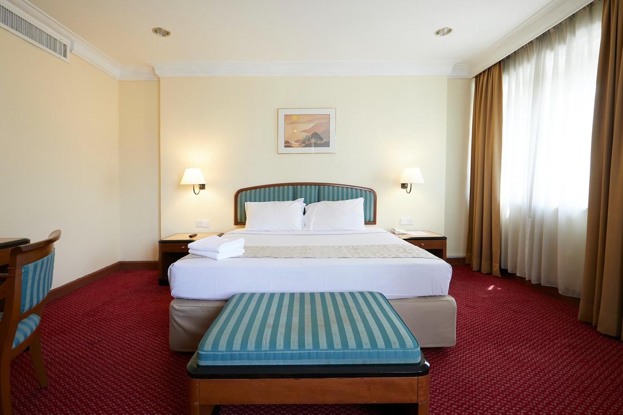 Grand Pacific Pwtc Hotel 3*