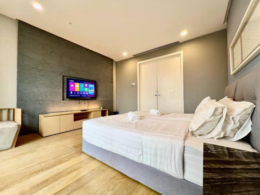188 2bedroom/4pax/13minute Walk To Klcc *