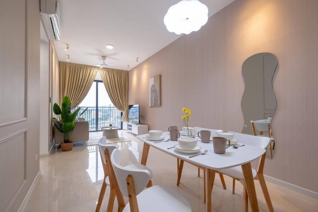 Wonderland 7pax Dreams House At Sunway Velocity 2 Apartment