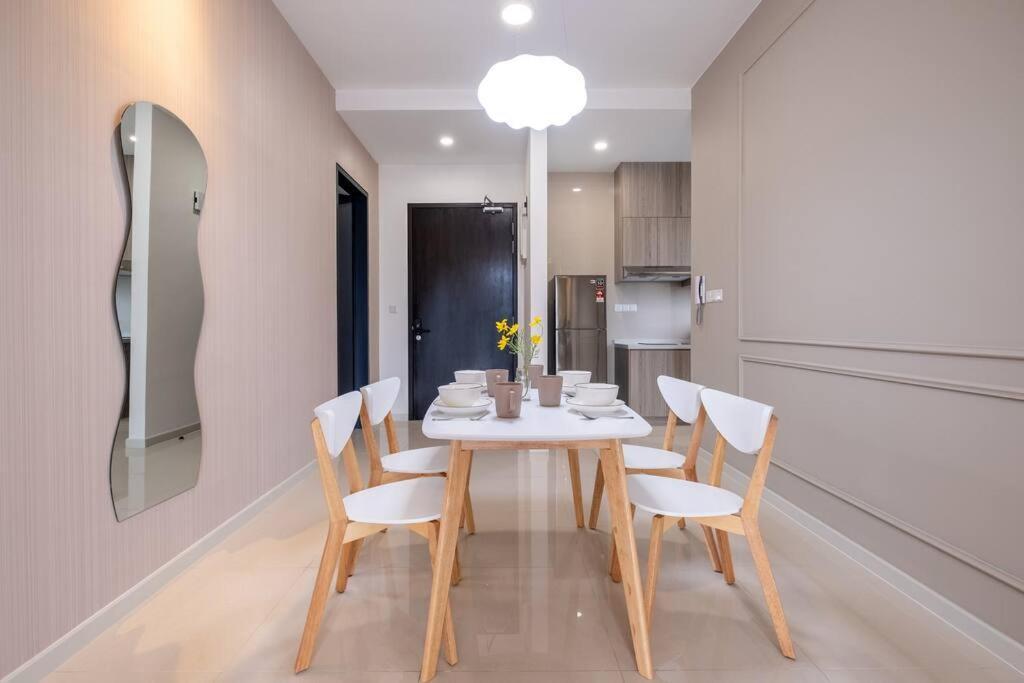 Wonderland 7pax Dreams House At Sunway Velocity 2 Kuala Lumpur
